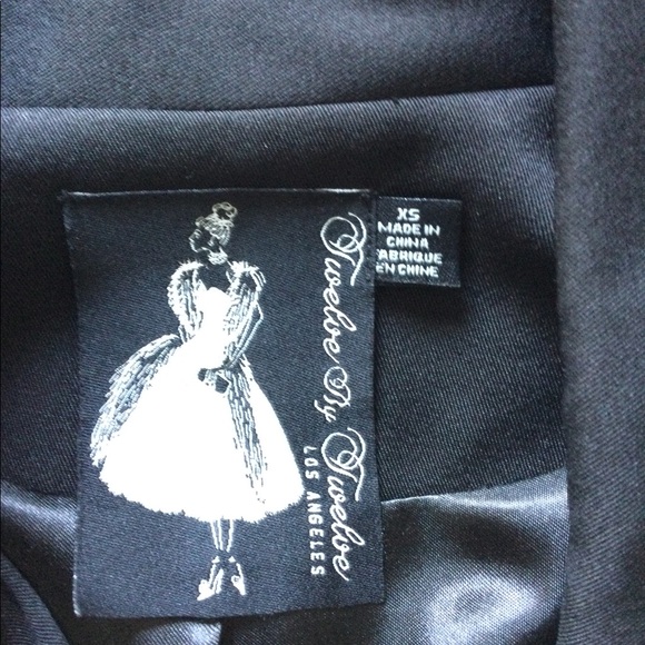 Twelve by twelve ruffle blazer size XS - Picture 2 of 3